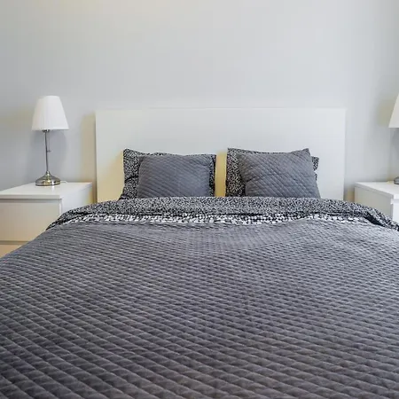 Apartment Stylish 1bd In Old Town By Hostlovers